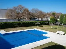 AT016 Piscina con césped, airco, playa a pocos pasos