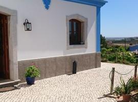 Casa do Cerro, hotel in Luz de Tavira