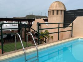 베라에 위치한 반려동물 동반 가능 호텔 ÁTICO Paraíso Beach con piscina privada