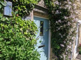 Rustic cottage, garden, near amenities, wifi, cottage in Pateley Bridge