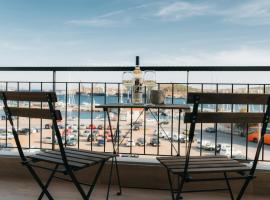 Luxury Port View, viešbutis mieste Lavrionas, netoliese – Lavrijo uostas