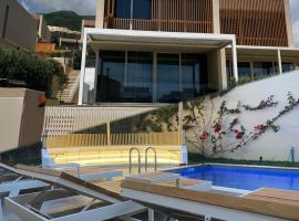 Vila 122B Palase Privat Pool, hotel v mestu Himare