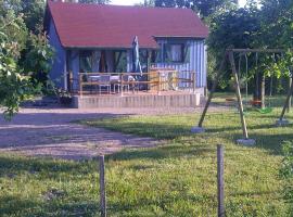 a l'orée de tronçais, chalet à La Perche