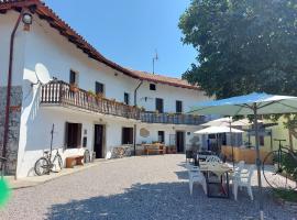 fragole e menta, guest house in Attimis