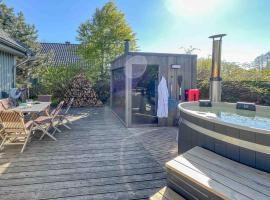 traumHaff Bootsmanns Domizil Kamin, privates NORDICSPA, Boot in Rieth am See, pet-friendly hotel in Rieth