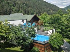 RIVERSIDE, bed & breakfast a Brezoi