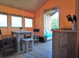 Le Lodge du Hibou, camping de luxo em Quarré-les-Tombes