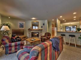 Snow Creek Village #20 By Bear Country, hotel u gradu 'Sun Peaks'