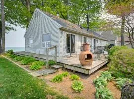 Vibrant Waterfront Vacation Rental on Lake Huron!