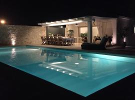 Villa Poggio Fiorito, hotel v destinaci Corato