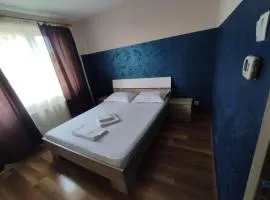 Piata Unirii Suit