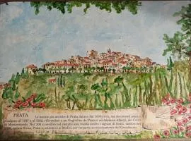 Casa Santina in borgo medievale