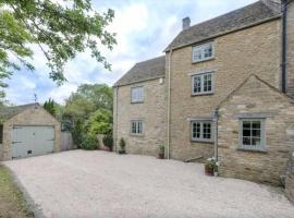 Charming 3-Bed Cottage near Chipping Norton, hotel met parkeren in Chipping Norton