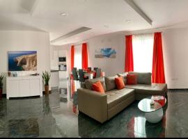 2-Fully equipped convenient, modern APT near Golden Bay- 7 Min, hotel di Mġarr