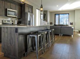 Echo Landing #22 by Bear Country، فندق في صن بيكس