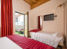 Simon Hotel, hotell i Pomezia