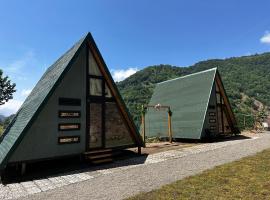One day in the village/ერთი დღე სოფელში: Batum'da bir dağ evi
