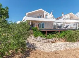 Amazing Home In Primosten With Outdoor Swimming Pool, Wifi And 4 Bedrooms