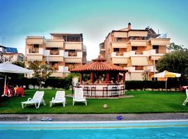 Iliahtida Apartments, hotel in Rovies