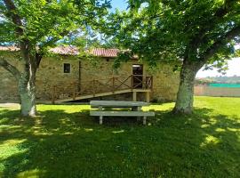 A caseta de Mourelle, hotel in Amés