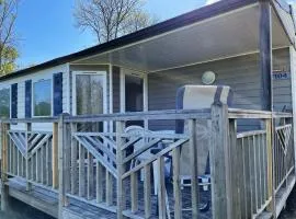 Bungalow confortable à Argences-en-Aubrac avec piscine