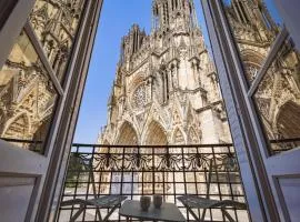 Au pied de la Cathédrale #vuemagique