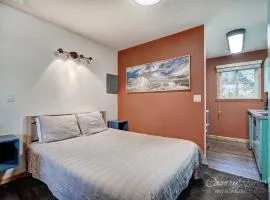 Completely Renovated Unit, Trendy Top Floor with Many Onsite Amenities PM7D