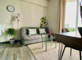 Cozy & Modern - Near the Airport, holiday rental in San José