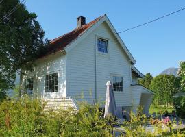 Reinebu, hotell i nærheten av Ørsta/Volda lufthavn - HOV 