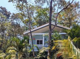 West Bay Roatan - Sunny & Modern Oasis- 2 Bedrooms - 3 min walk to beach, מלון ברואטן