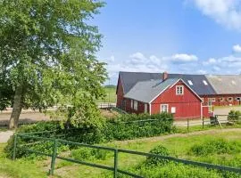 2 Bedroom Gorgeous Apartment In Getinge