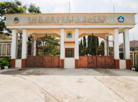 Hotel O Edotel Smkn 1 Pacet Syariah, hotel in Puncak