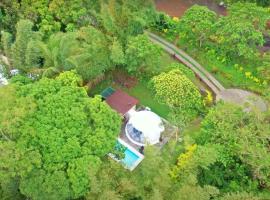 Shanti Wellness Sanctuary, hotel s jacuzzi v destinaci Lemery