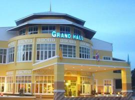 Grand Hill Resort and Spa, hotell i Nakhon Sawan