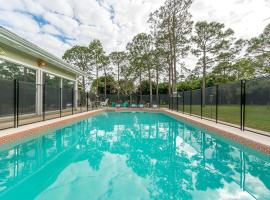 Family-Heated Pool Event Venue Spring Training, hotel a Palm Beach Gardens