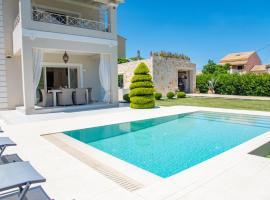 Luxury Seaside Villa DARL, luxury hotel in Corfu Town