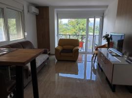 Apartman 3 BMB, hotel v destinaci Veliko Gradište
