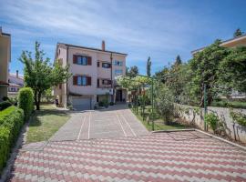 Apartments Durda, hotel in Krk