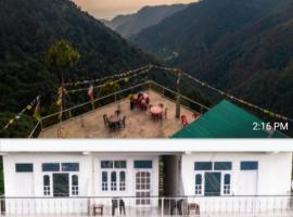 Himalayan Home Stay Dalhousie - Near Panchpula Water Fall، مكان مبيت وإفطار في دالهوزي