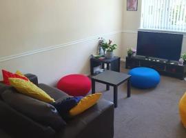 1bedroom flat wt ext sofa chair, готель у місті Горшам