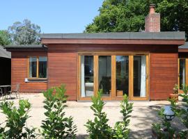 Badgers Sett, holiday home in Fareham