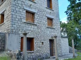 Tsarouxi village 2, cheap hotel in Karditsa