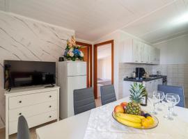 Luxury and Comfort in a Sea View Apartment: Strongoli'de bir kiralık tatil yeri