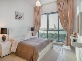 LOVELY 2 Bedroom Apartment (Sea View), dovolenkový prenájom na pláži v Abú Zabí