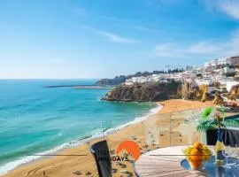 #041 Future House by Home Holidays