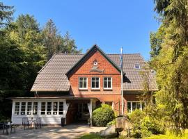 Nordsee Jugendheim Delphin, inn in Husum