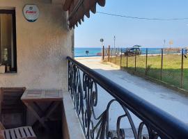 Metaxenia's apartment 102，位于尼尔斯吉尼的别墅