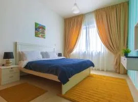 SPACIOUS 3 Bedroom Apartm Beach Front (Side View)