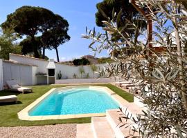 La Villa les lauriers, 150 m de la mer, Grimaud, golfe de St Tropez – zakwaterowanie w mieście Guerre Vieille