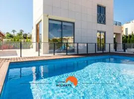 #076 Fully Equiped with Private Pool and Garden, AC